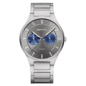 Bering Titanium férfi karóra Ø 39 mm Típus: 11539-777