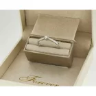 M523-08P - 223330 - Briliáns kővel díszített női arany gyűrű Méret: 52